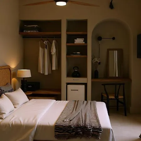 Hotel The Artemis 2*