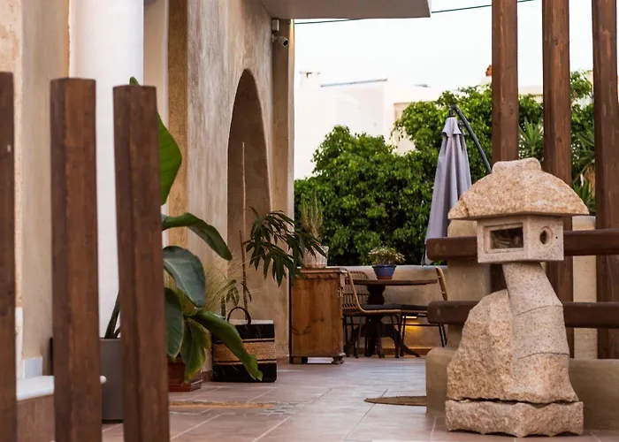 The Artemis Hotel 2*